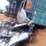 BLOODY TRUCK ACCIDENT KILLS MAN, WIFE AND FIRST SON IN AWKA, ANAMBRA STATE (PICTURES)