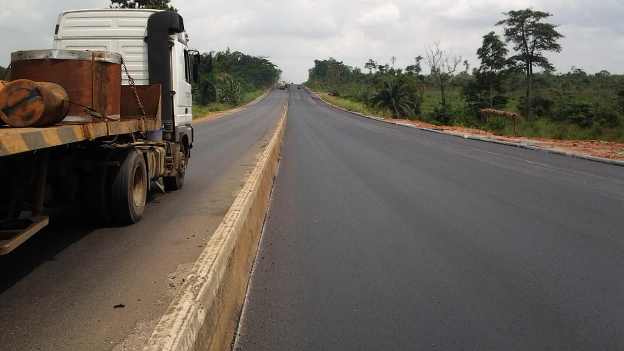 Benin-Ore-road