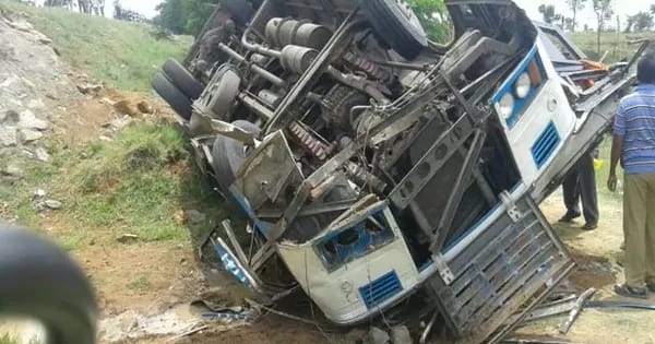 bus-plunges-into-river