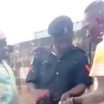 LAGOS POLICEMAN ALLEGEDLY CAUGHT EXTORTING MONEY WITH POS